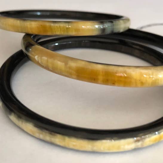 Cozee Cashmere - Wholesale Jewelry Set - Horn Bangles3