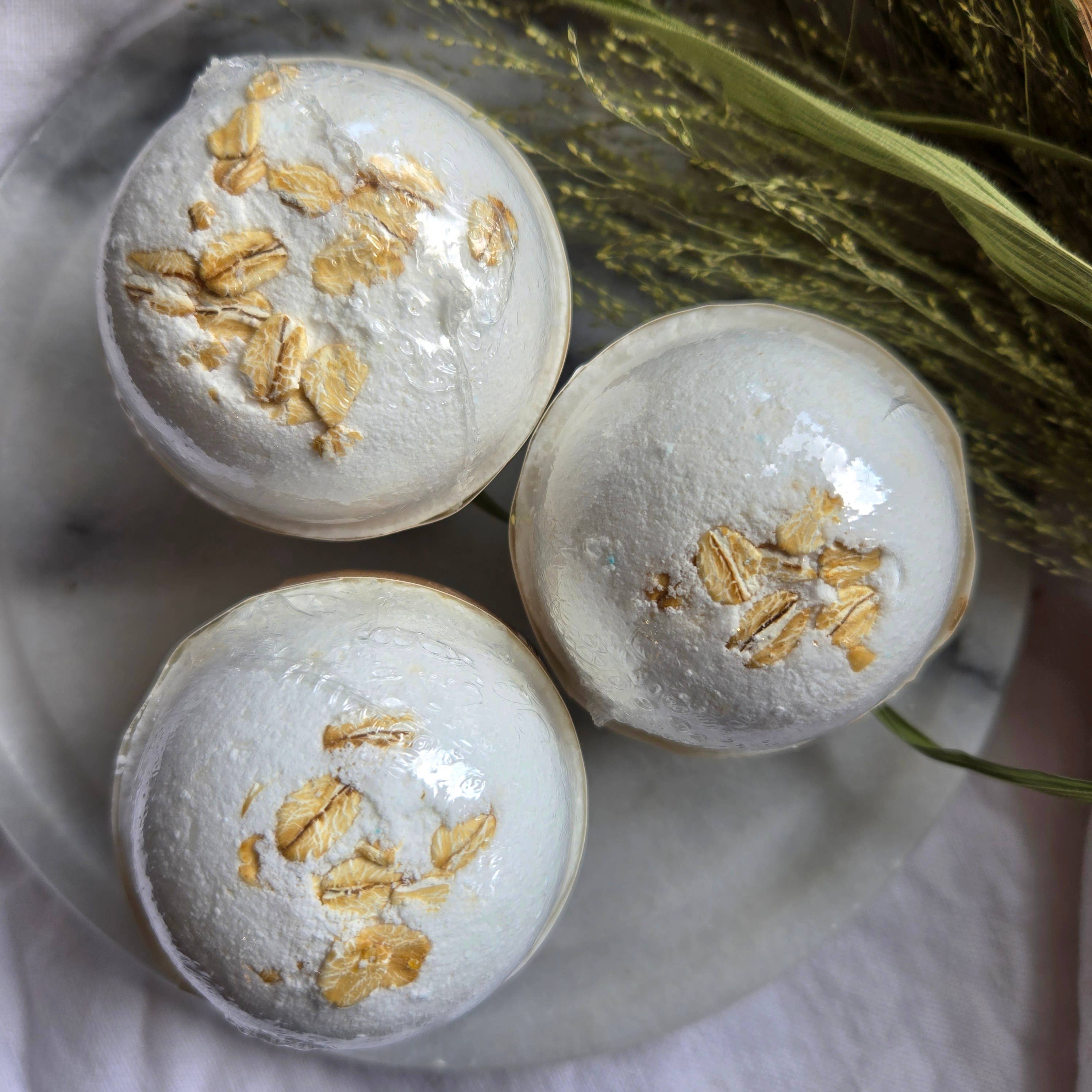 Gnat and Bee - Wholesale Bath Bomb/Fizz - Oat and Honey | Natural Unscented Bath Bomb2