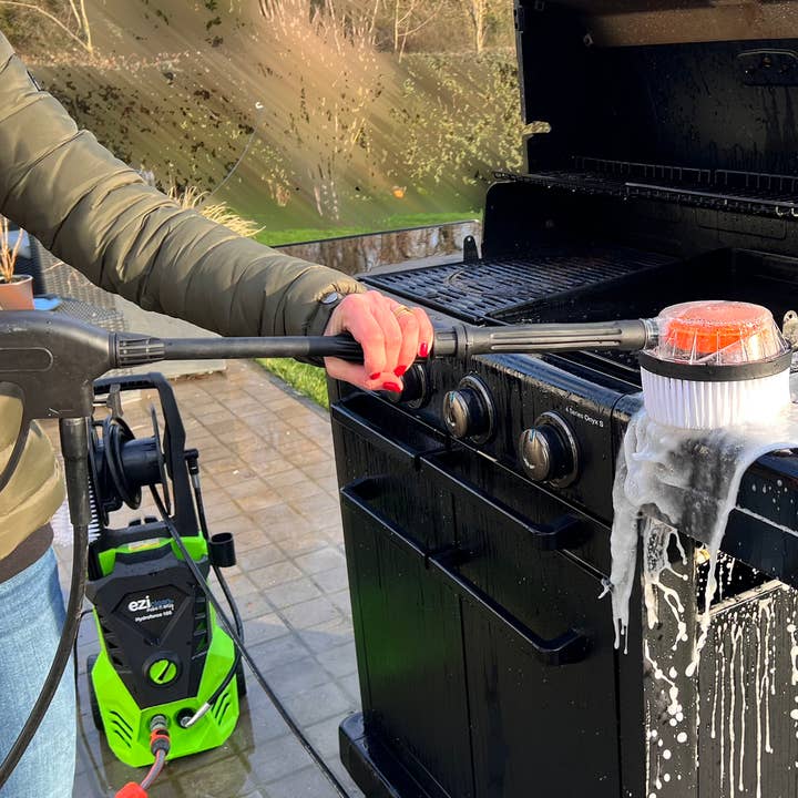 Eziclean - Wholesale All-Purpose Cleaning Spray - Eziclean® Universal Solution1