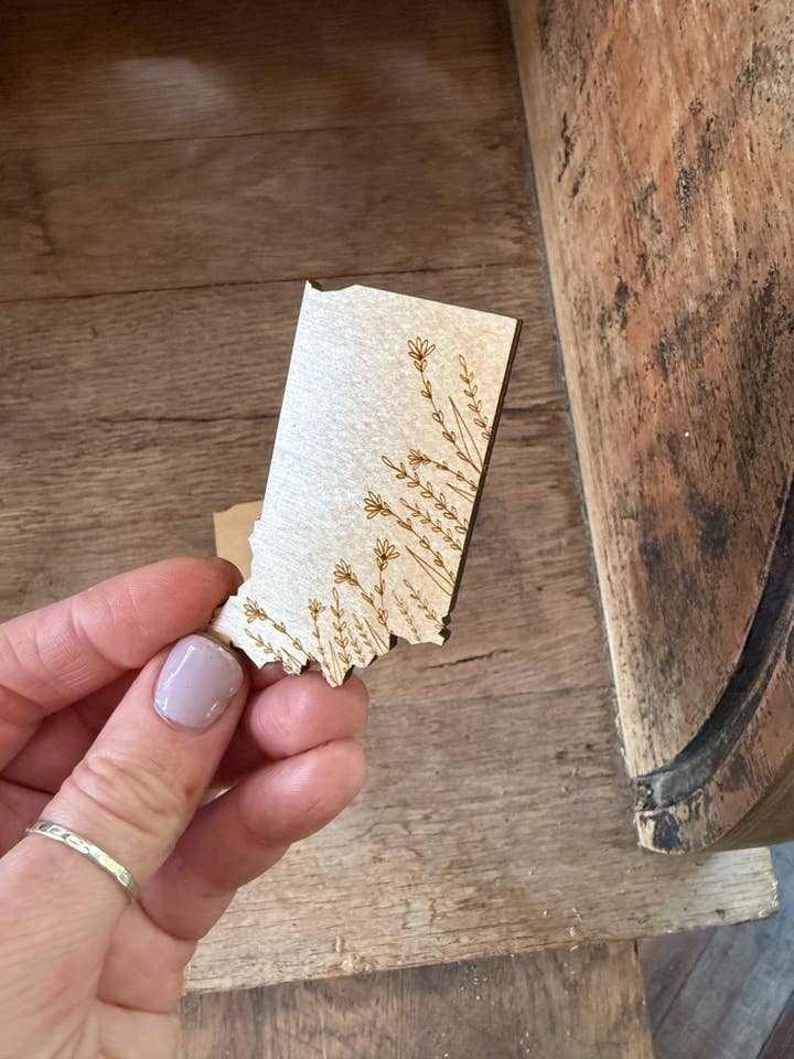 Aimant en bois Fleurs sauvages de l'Indiana pour la vente par Left Grain