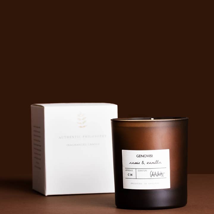 Cassis & Vanilla - Scented candle for wholesale by ILLUMENS
