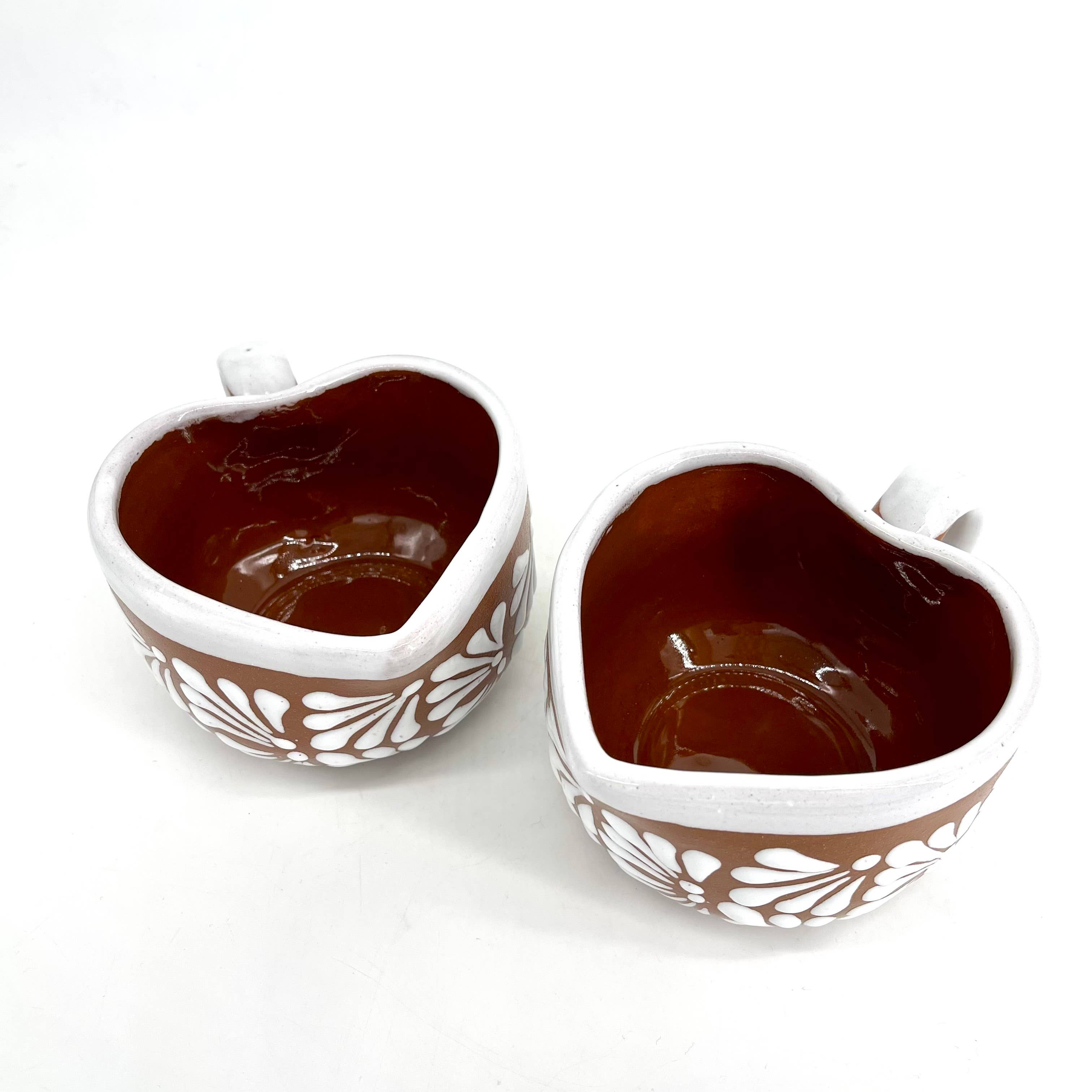 Fiesta McAllen LLC – Caneca por atacado – Chávena de Café em Cerâmica em Forma de Coração em Rosa, Castanho e Preto2