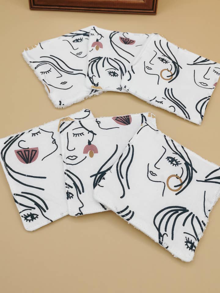 Washable wipe/women's face for wholesale by Les Tp de Cam's