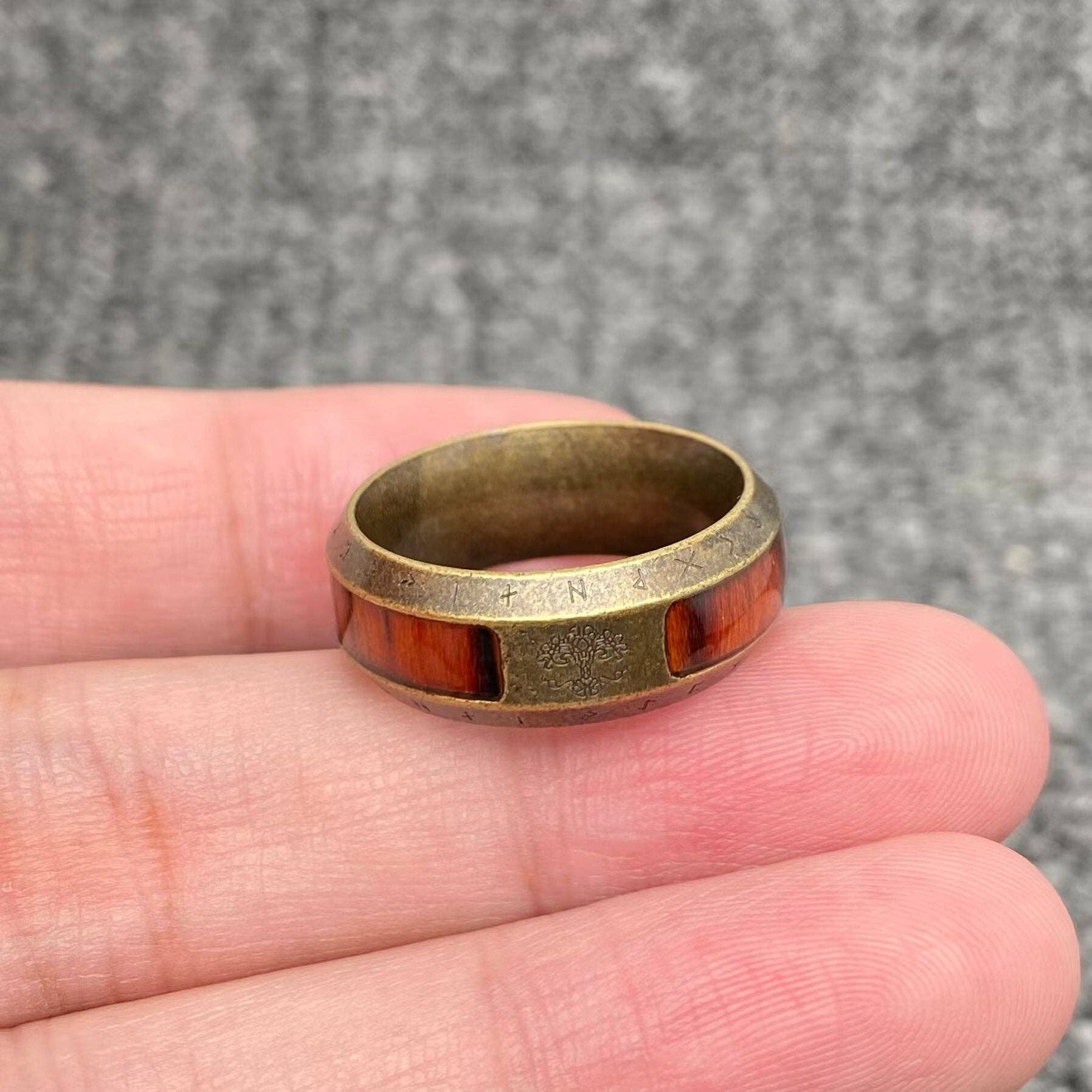 Mio Queena – Anel de banda por atacado – Anel Vintage Viking árvore da vida com runas em aço inoxidável -MJ/MR3