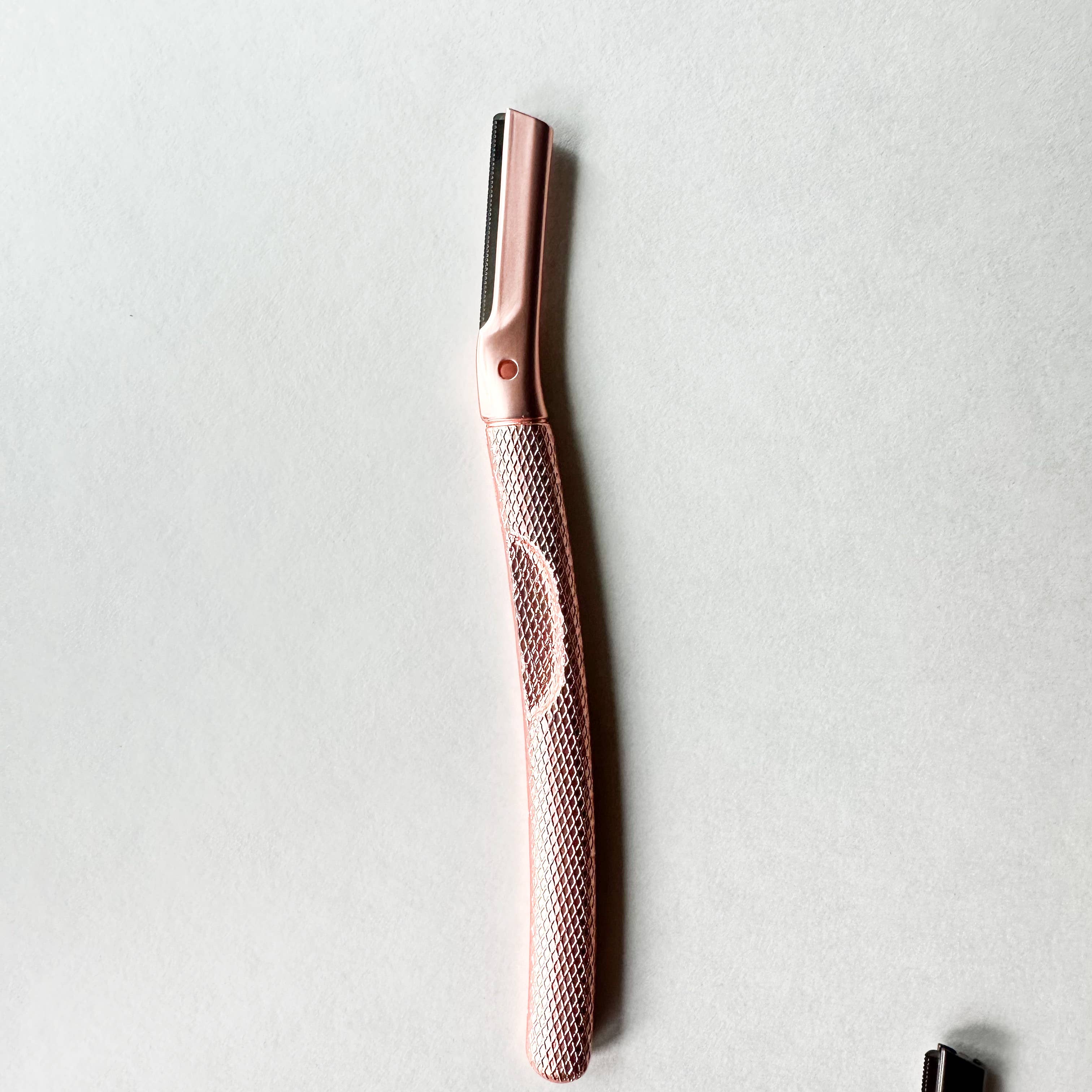 Smile Boutiques - Wholesale Eyebrow Razor/Shaper - Plastic Free Reusable Metal Eyebrow Razor6