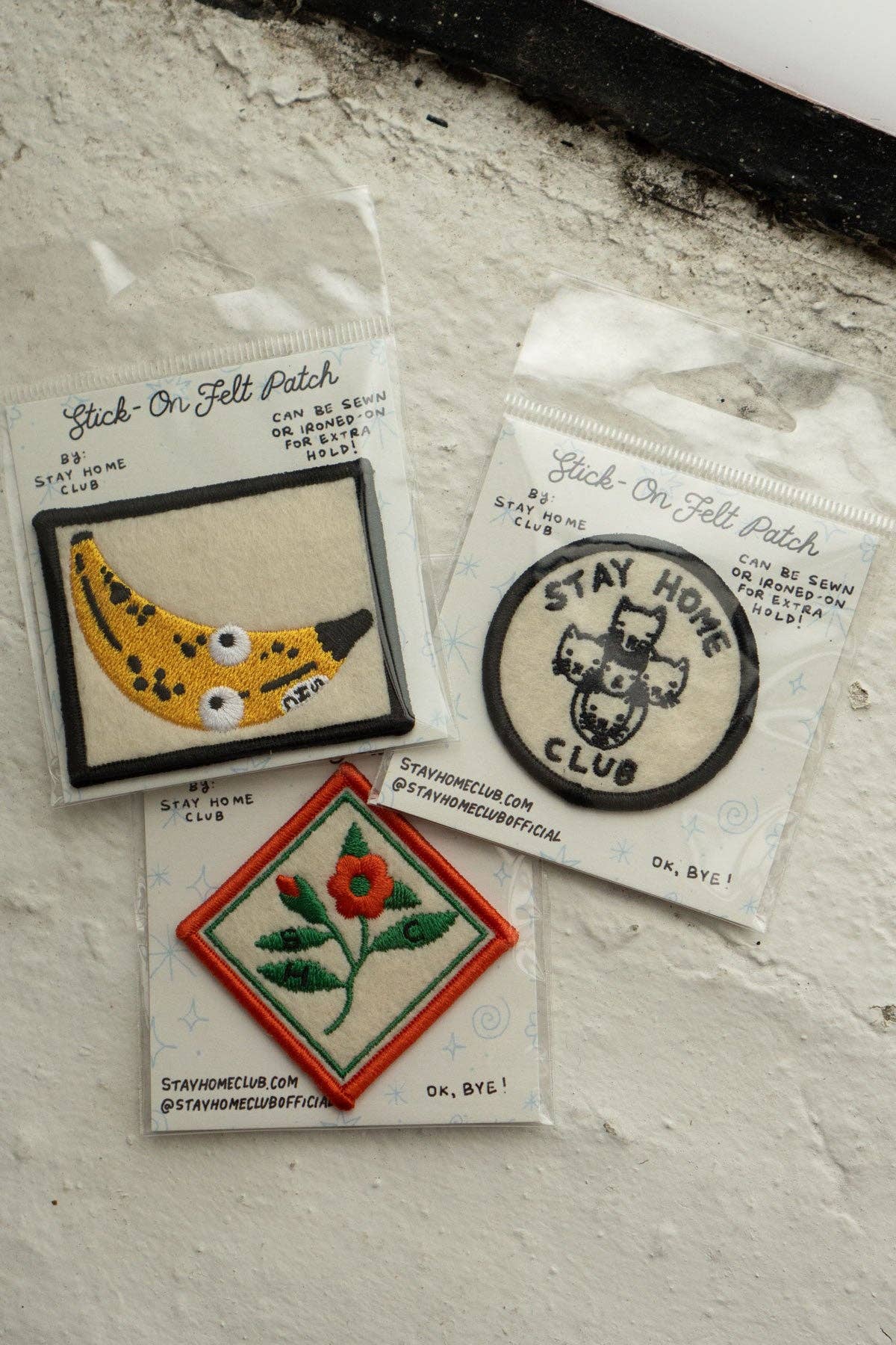 Stay Home Club - Vente Écusson - Écusson adhésif en feutre Stay Home Club Logo2