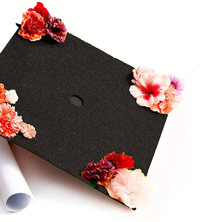 Håndlavet blomster graduering cap topper dekoration for engroshandel hos Once Upon A Time