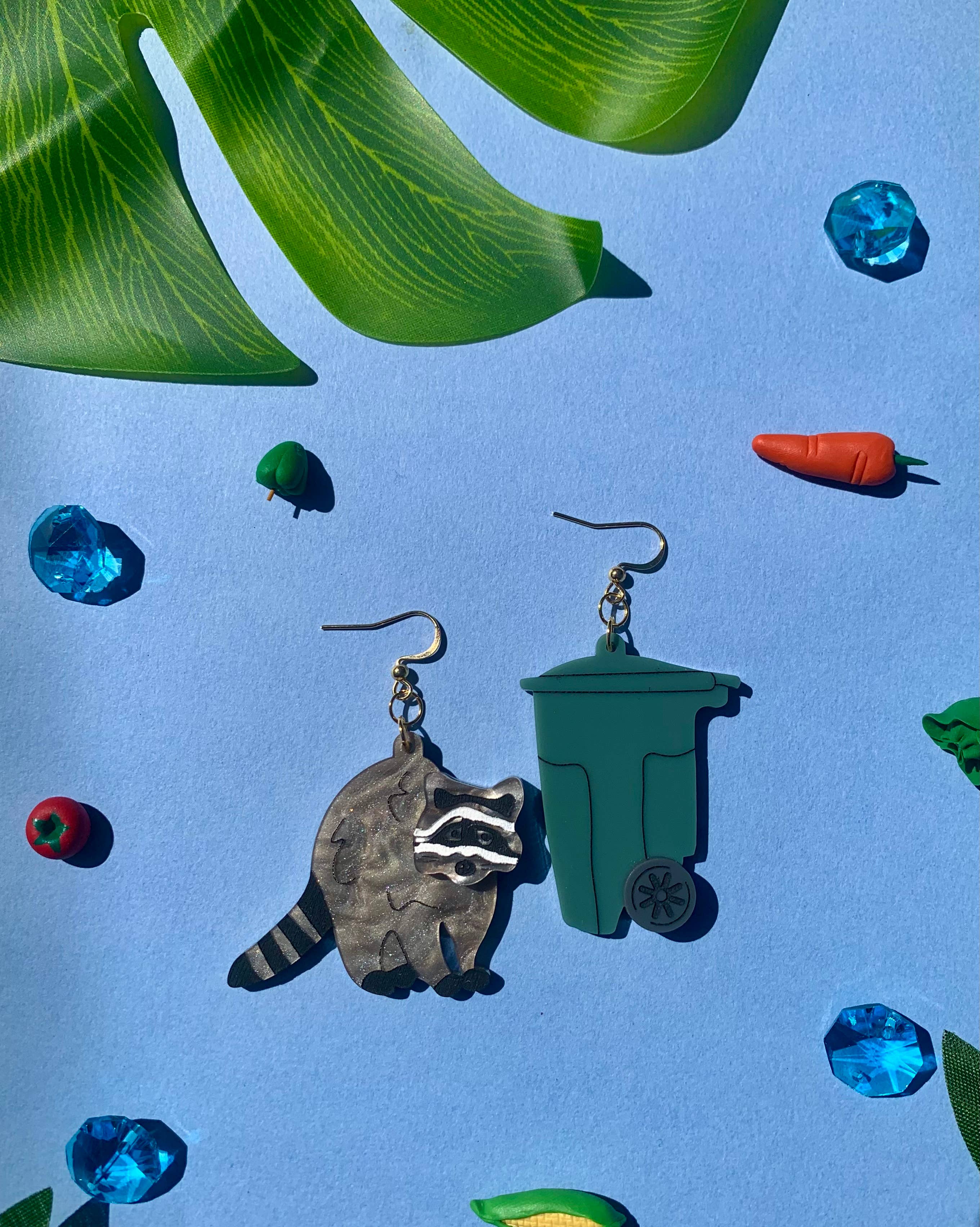 Not Picasso – wholesale Dangle earrings – Trash Panda3