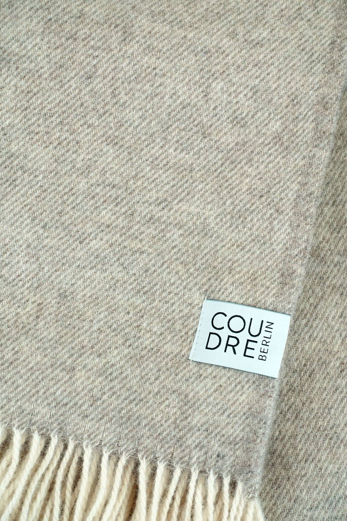 Coudre Berlin - Wholesale Throw Blanket - Wool blanket/ cuddly blanket uni limestone2