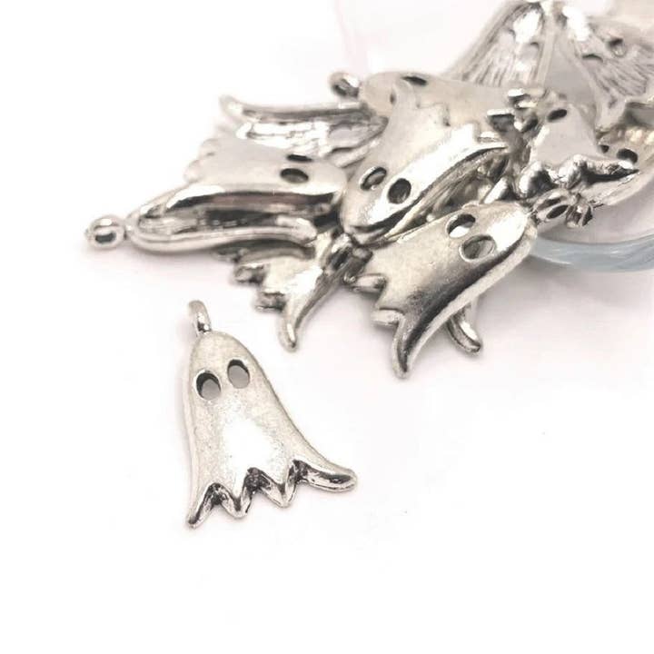 Guerrilla Charm - Wholesale Individual Charm/Pendant - 50 Pcs Cute Silver Ghost Charms