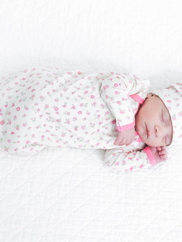 Abito annodato floreale Rosebud per la vendita all'ingrosso da parte di Macaron + Me