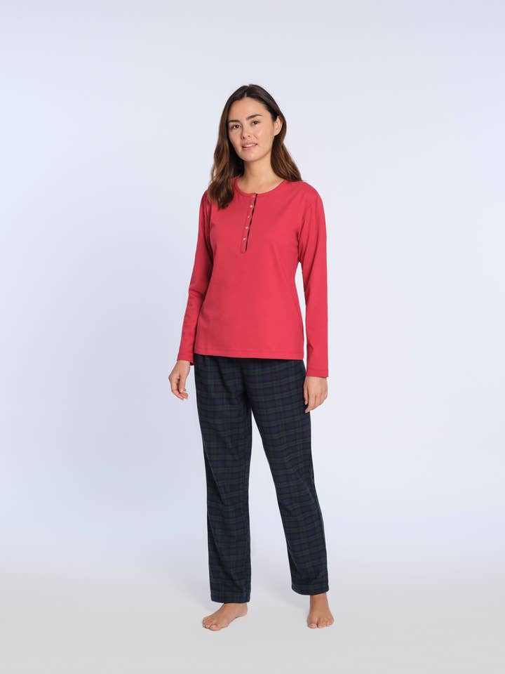 Almindelige og ternede strikkede og vellum blandet pyjamas for engroshandel hos Guasch