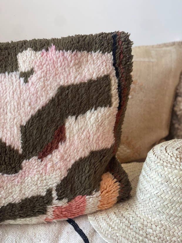 NOMAD BY LIV - Wholesale Throw Pillow Cover - Handmade Boujad Cushion cover soft color – 60 x 40 cm, wool6