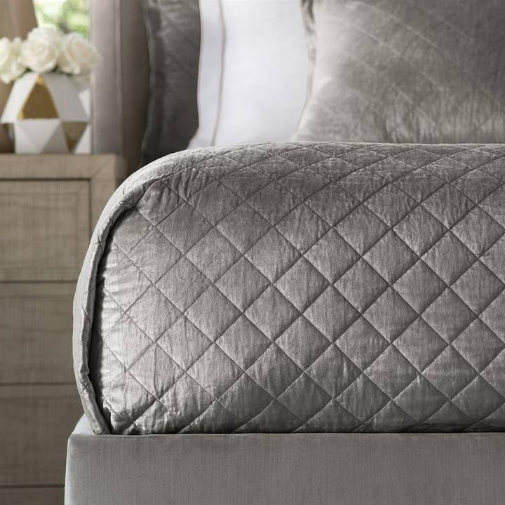 Chloe Quilted Coverlet Silver Velvet Queen 96X98 for wholesale by Lili Alessandra