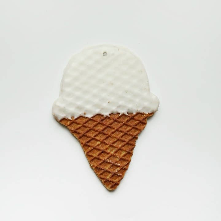 Lancaster Stroopie Co. - Wholesale Cookie - Ice Cream Cone-Shaped Stroopwafels