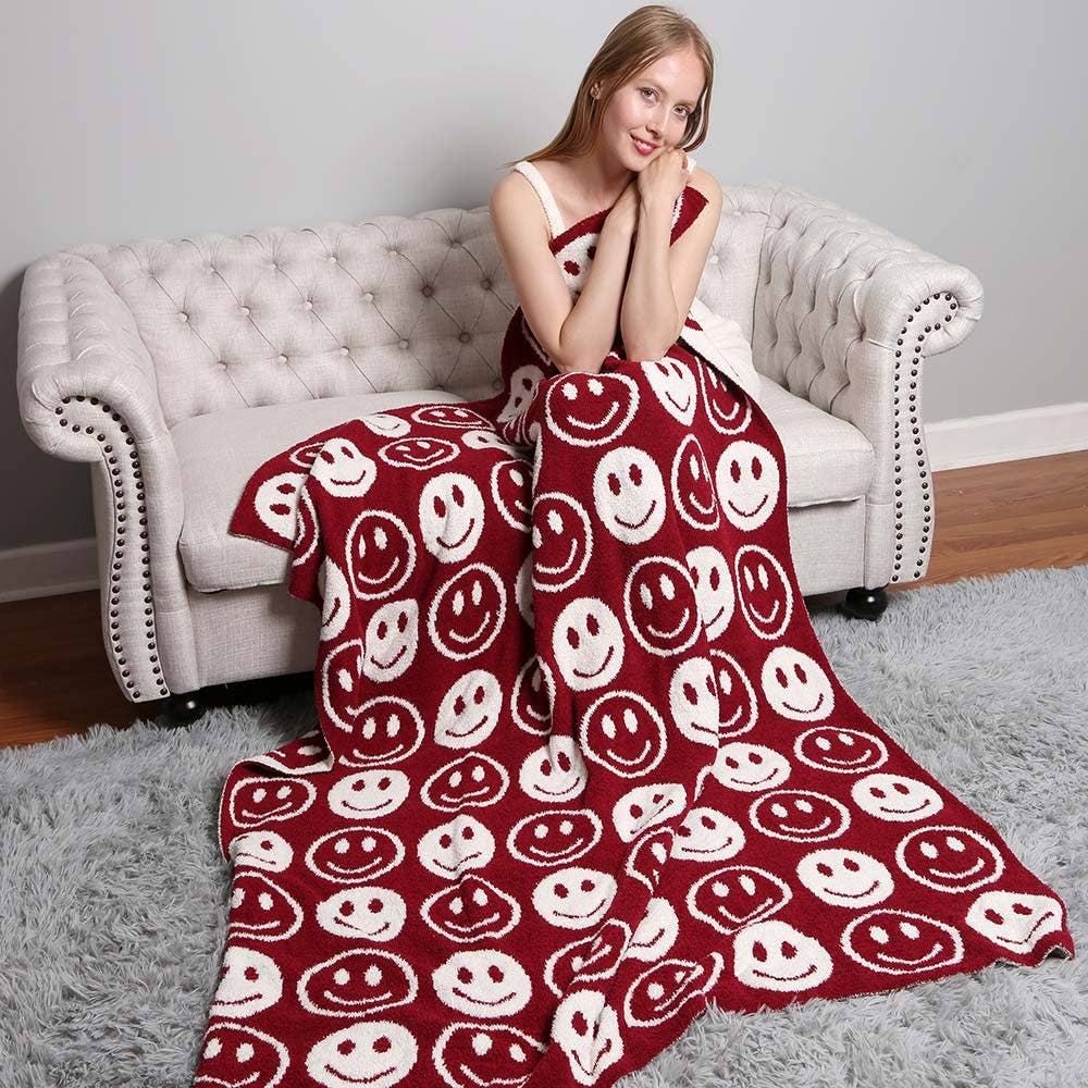 Sensibling Corp. - Wholesale Throw Blanket - SMILE PATTERNED REVERSIBLE Throw Blanket4