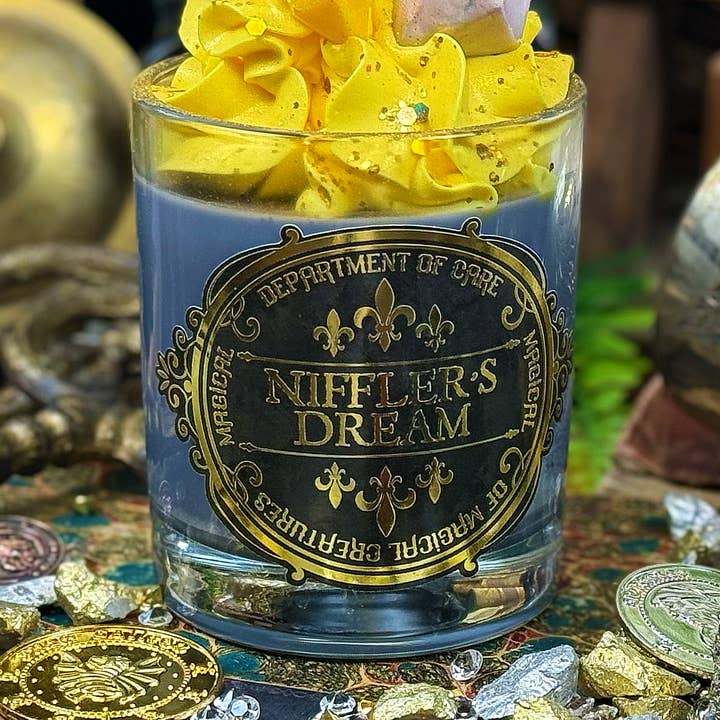 Vela de los sueños de Niffler para venta al por mayor de The Lonely Broomstick