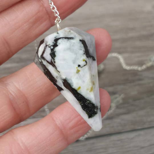 Keystone Crystals - Wholesale Spiritual Stone/Crystal - Gemstone Pendulums – Assorted Crystals for Retailers
