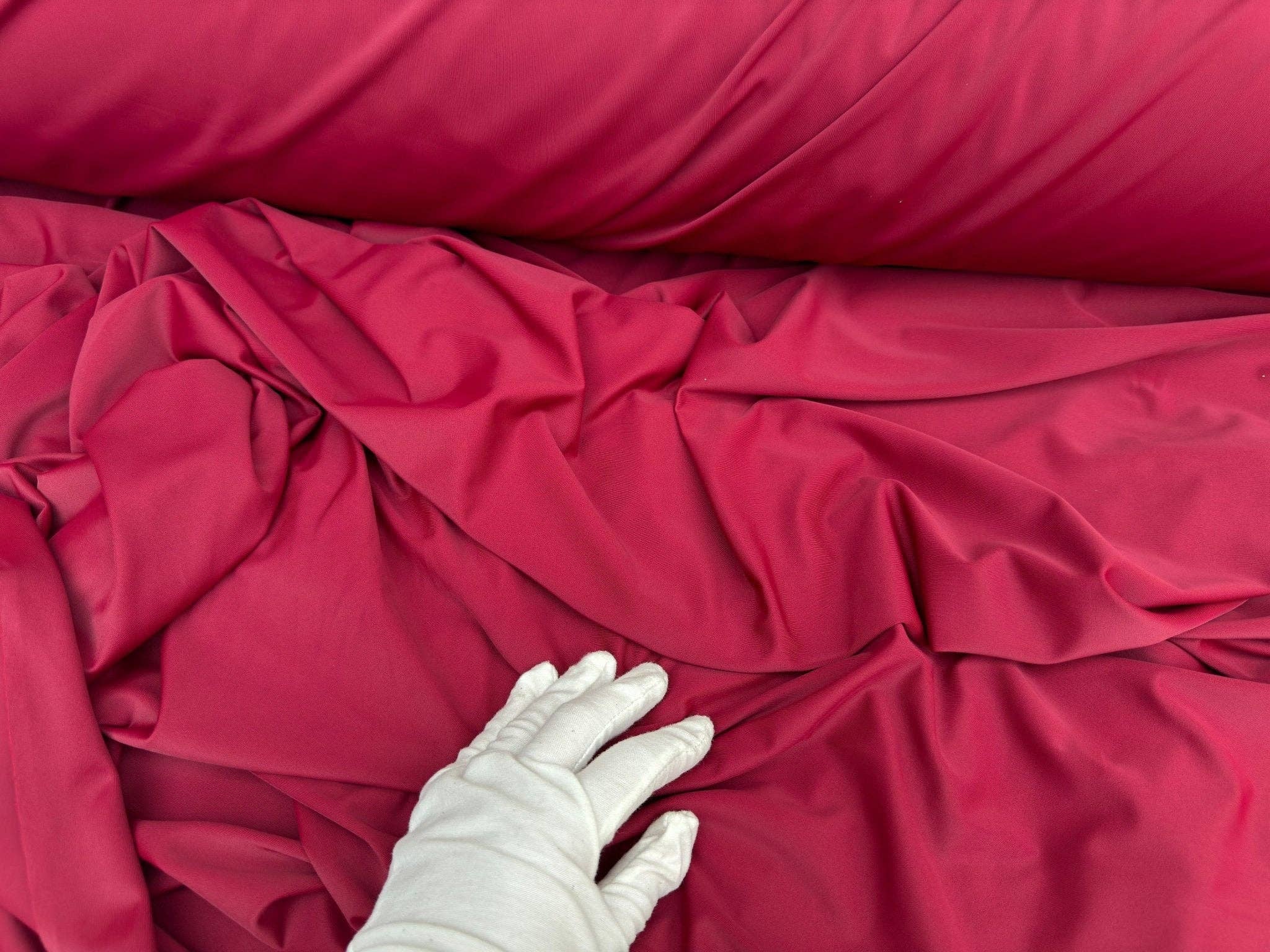 GalaTextile - Venta al por mayor Tela - Tela de spandex de nailon mate burdeos, elástica en 4 direcciones por yarda para trajes de baño, tela de licra, ropa deportiva, ropa interior, tela de novia4