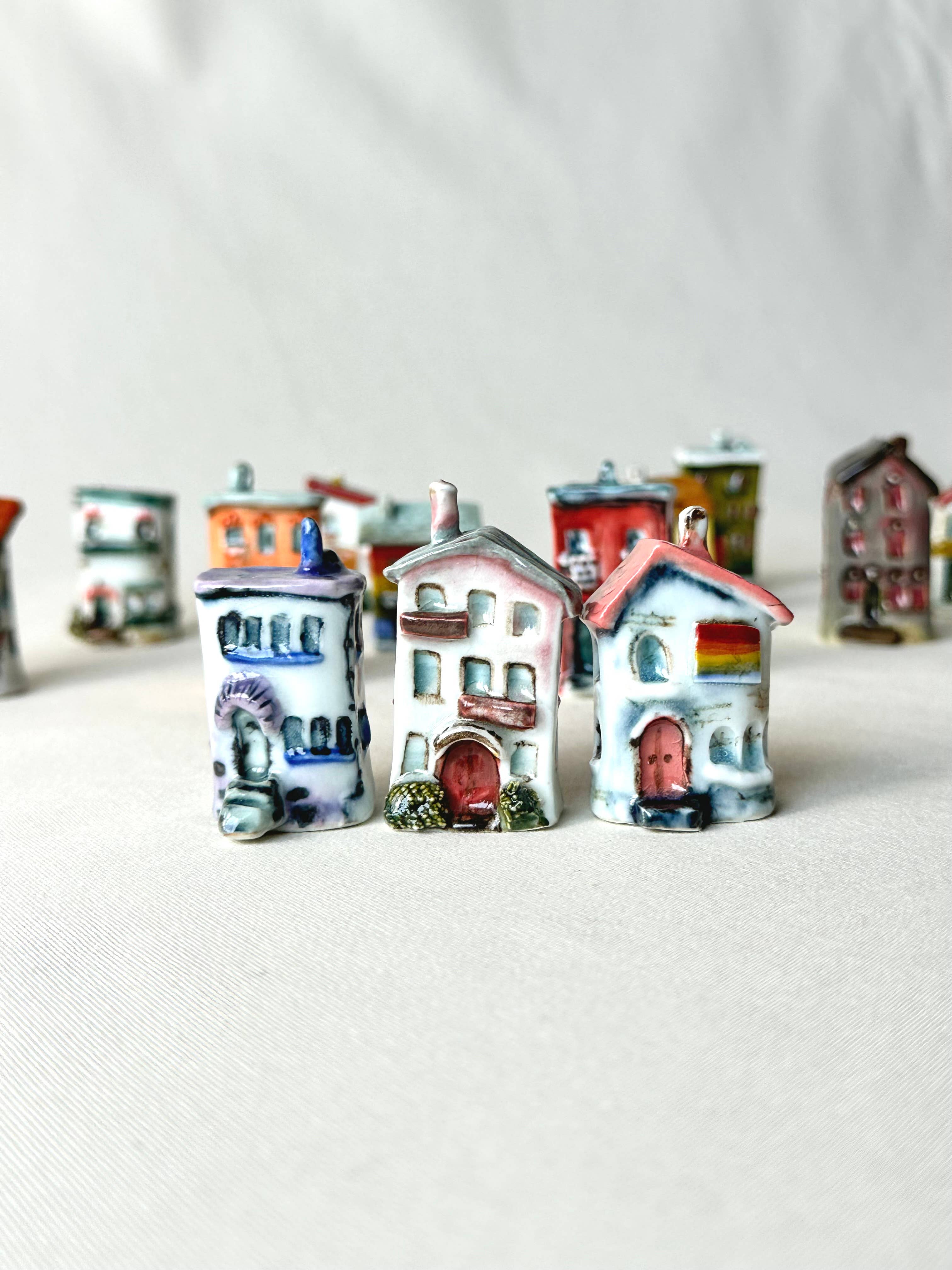 Mist Ceramics - Vendita all'ingrosso Decorazioni da tavolo - Casetta in ceramica, decorazione per la casa, porta piante2