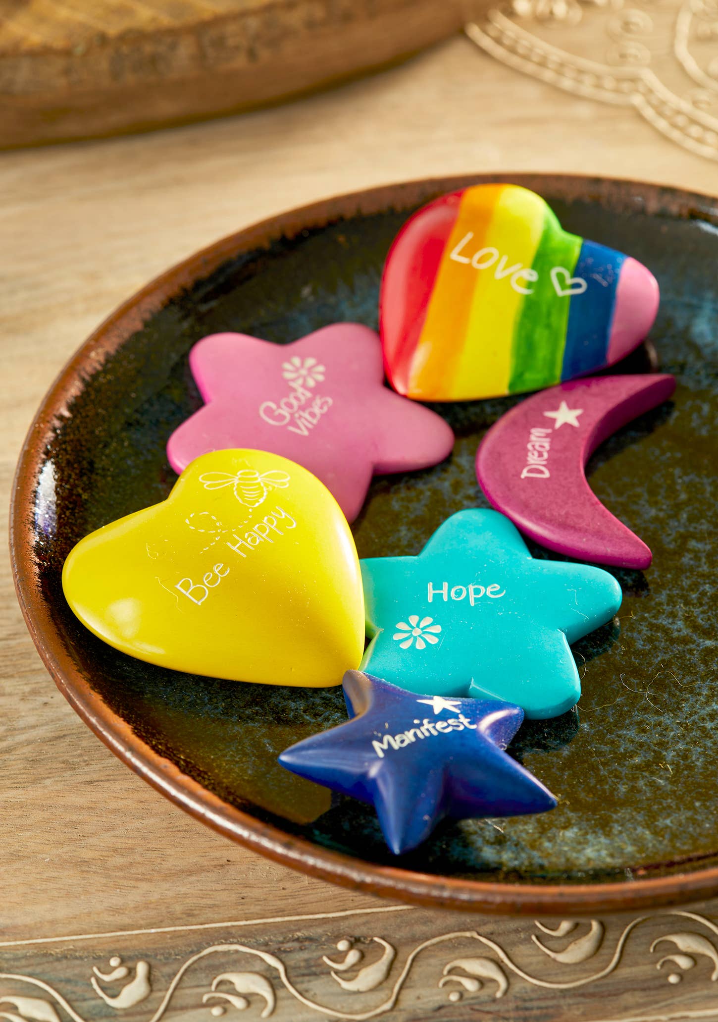 Namaste – Objeto de mesa decorativo por atacado – Bee Happy - Coração de Sentimento - Amarelo2