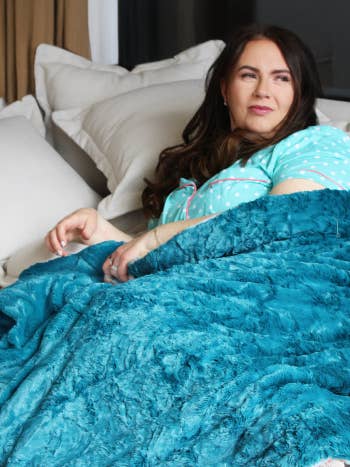 Marble Minky Blanket for wholesale by Warm Embrace by Victoria