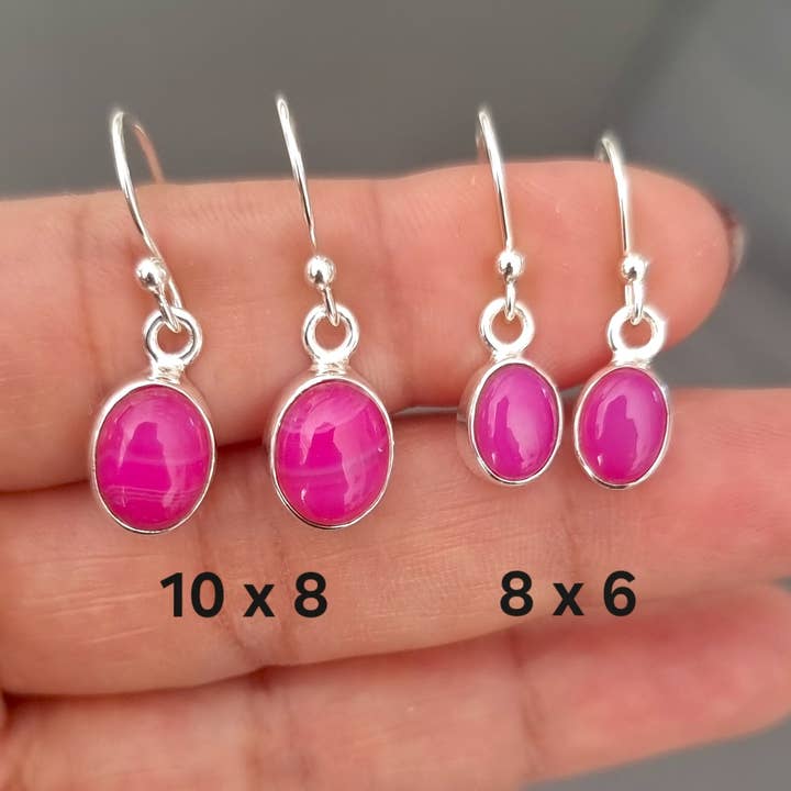 Orecchini Piccoli Ovali in Agata Rosa Accesa | Argento Sterling 925, E7PAG per la vendita all'ingrosso da parte di Mistry Gems
