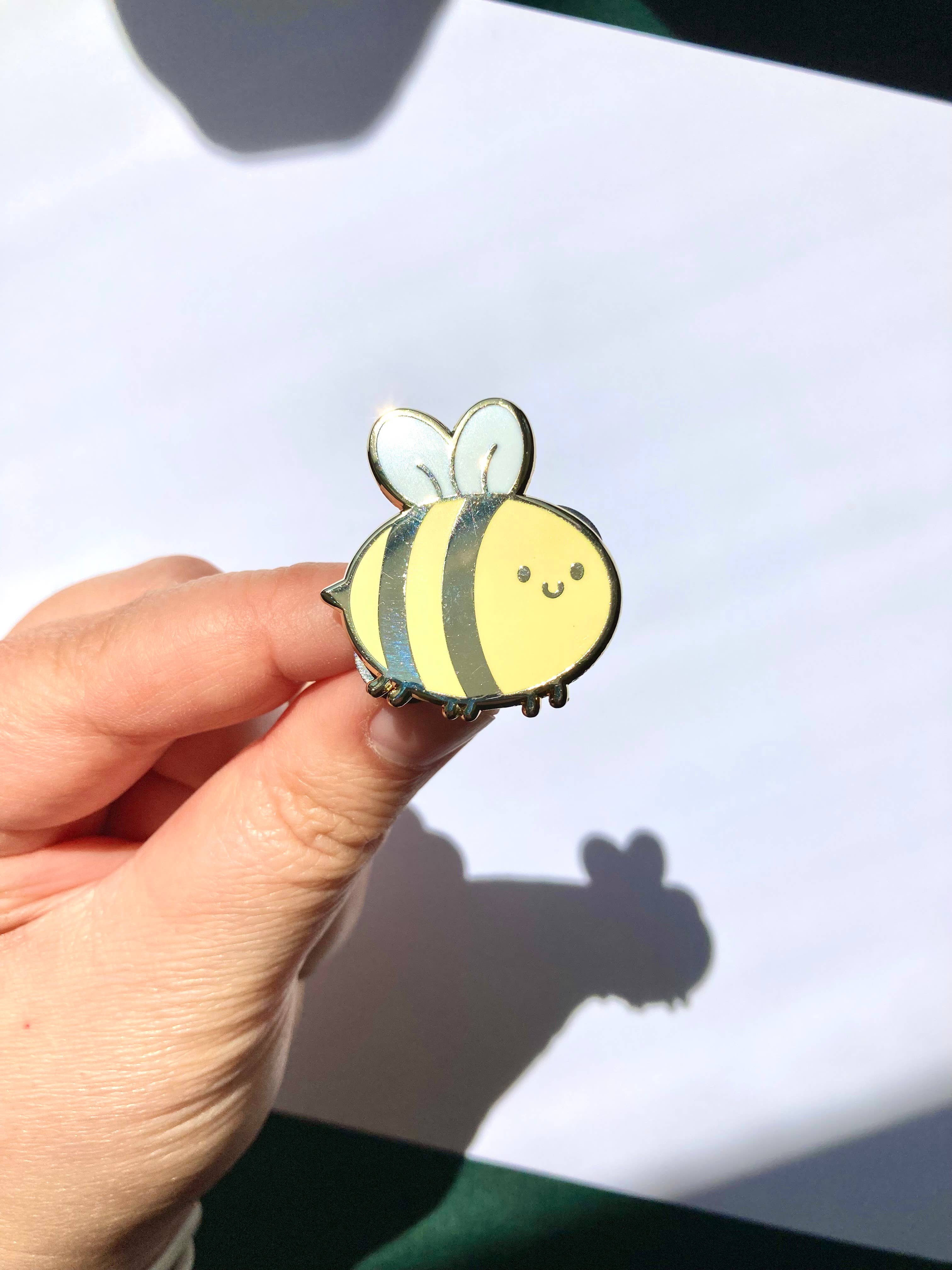 Yay Parade Co. - Wholesale Lapel Pin/Button - Bee Enamel Pin1