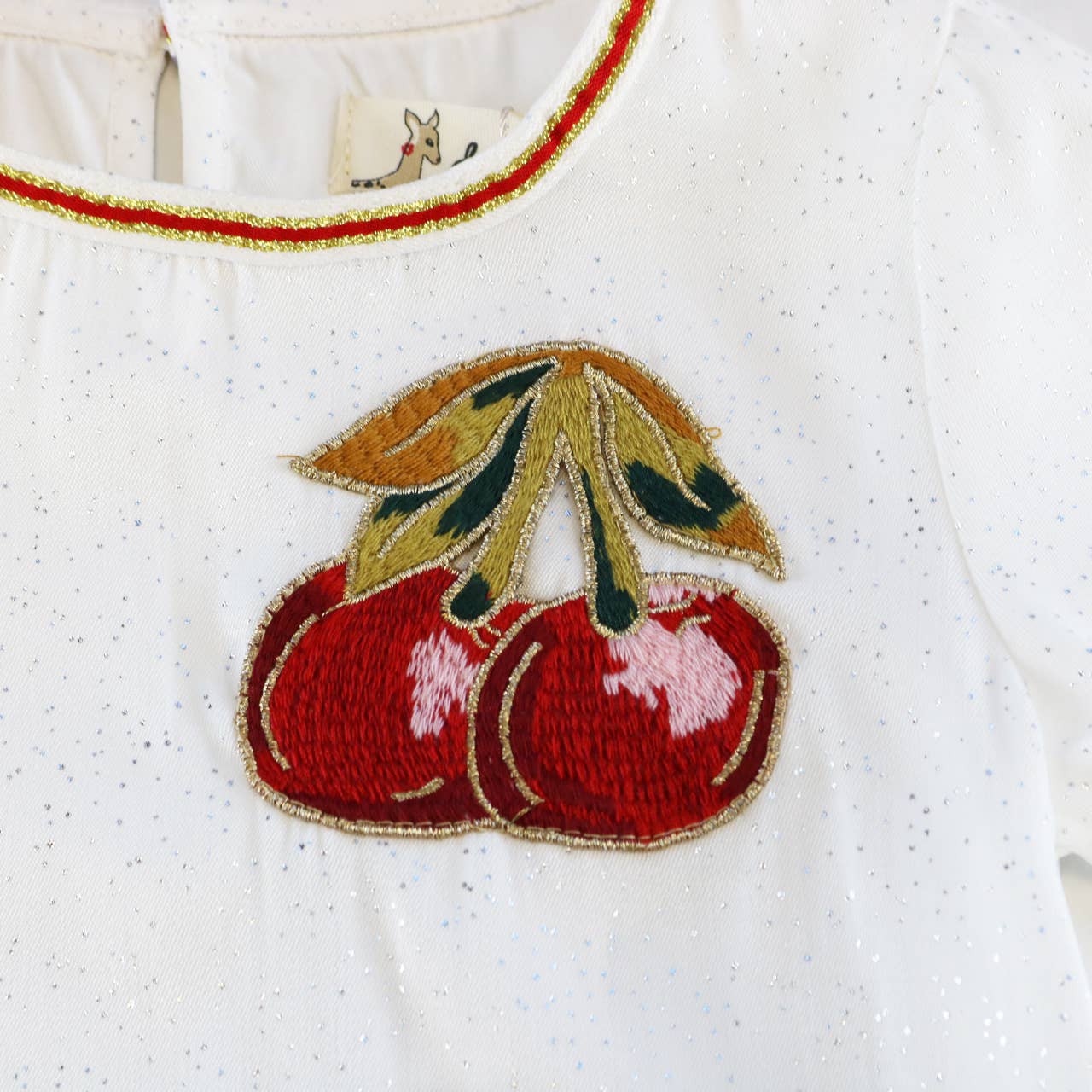 Doe a Dear – wholesale T-shirt – Kids – S50 13039-T Cherry Embroidery Top (2 Colors)1