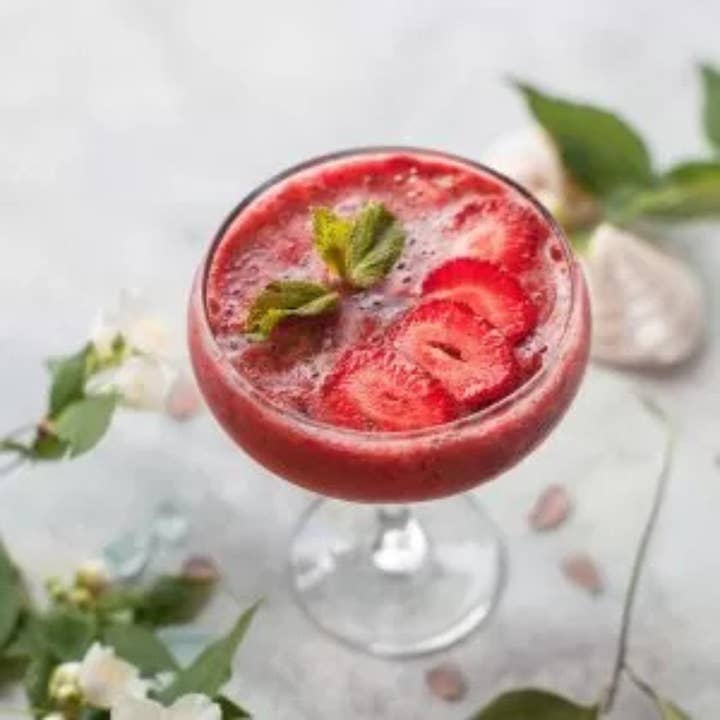 Drink Botanicals Ireland - Wholesale Dried/Dehydrated Fruit - Freeze Dried Strawberry Slices8