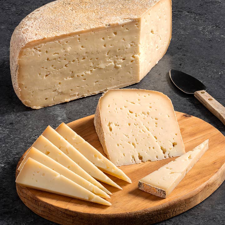 Goot Essa - Wholesale Cheese - Der Vauden Swiss Cheese (Emmental Swiss Cheese)
