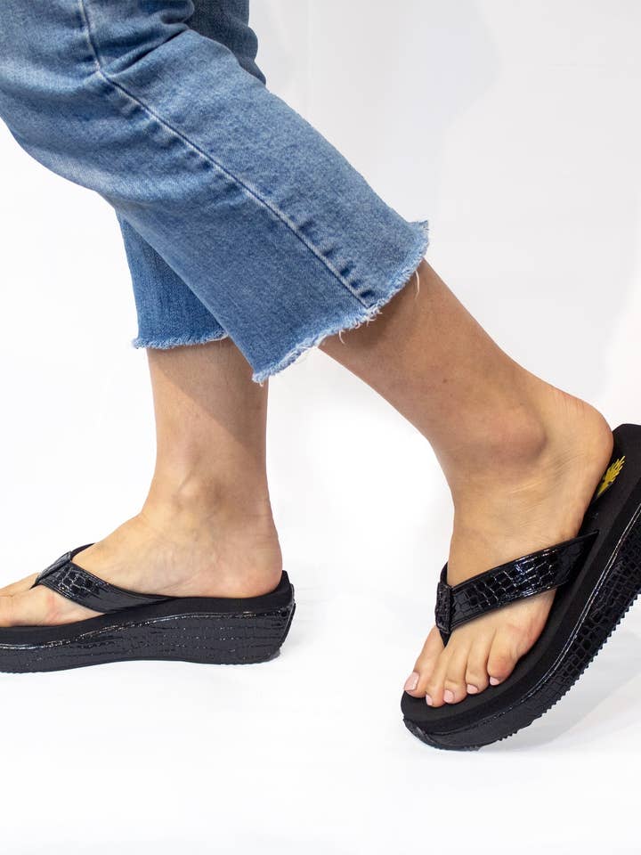 VOLATILE + SBICCA - Wholesale Wedges - Women's - MINI CROCO