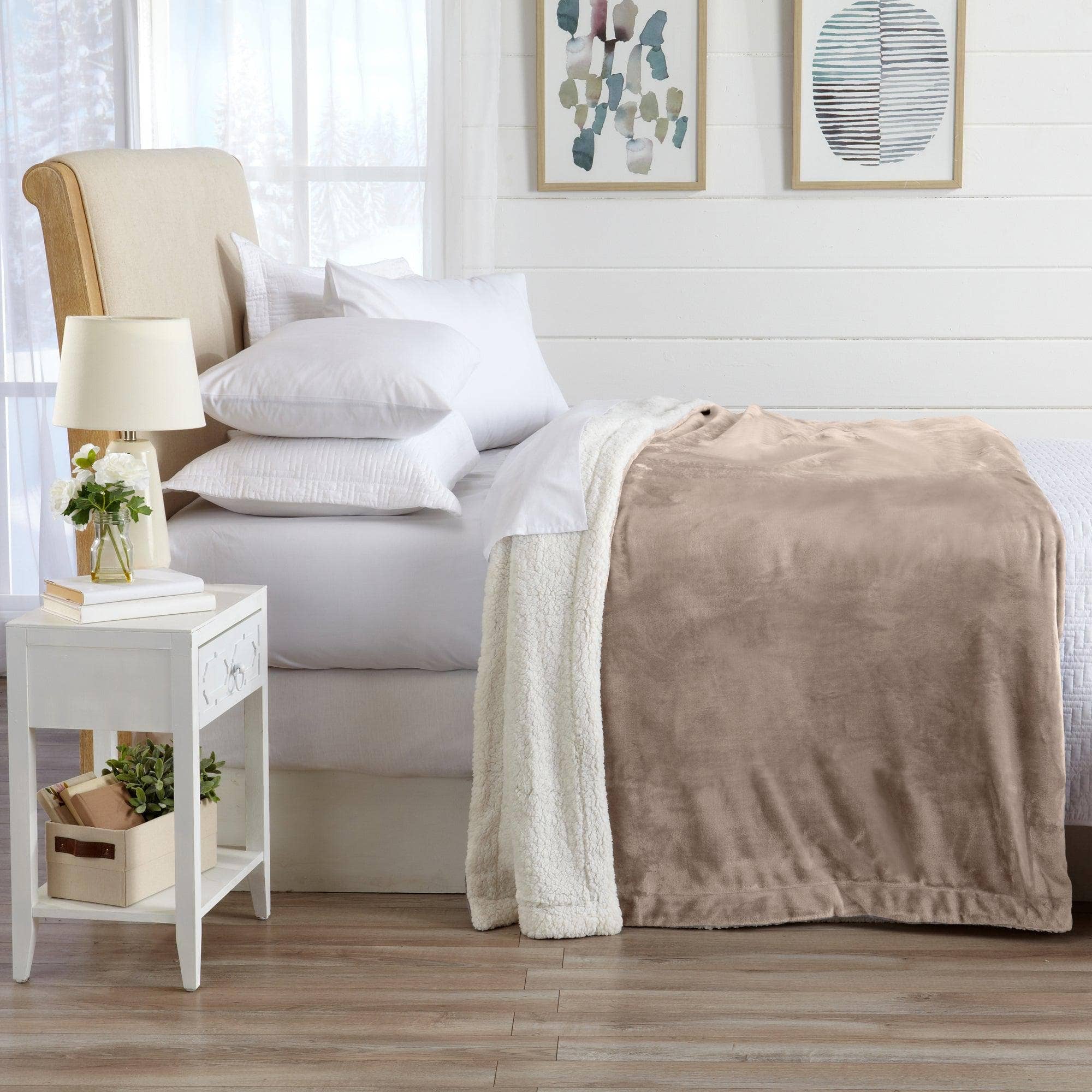 BH Collective - Wholesale Bedding Blanket - Bed Blanket - Velvet Plush & Sherpa Reverse - Kinsley55