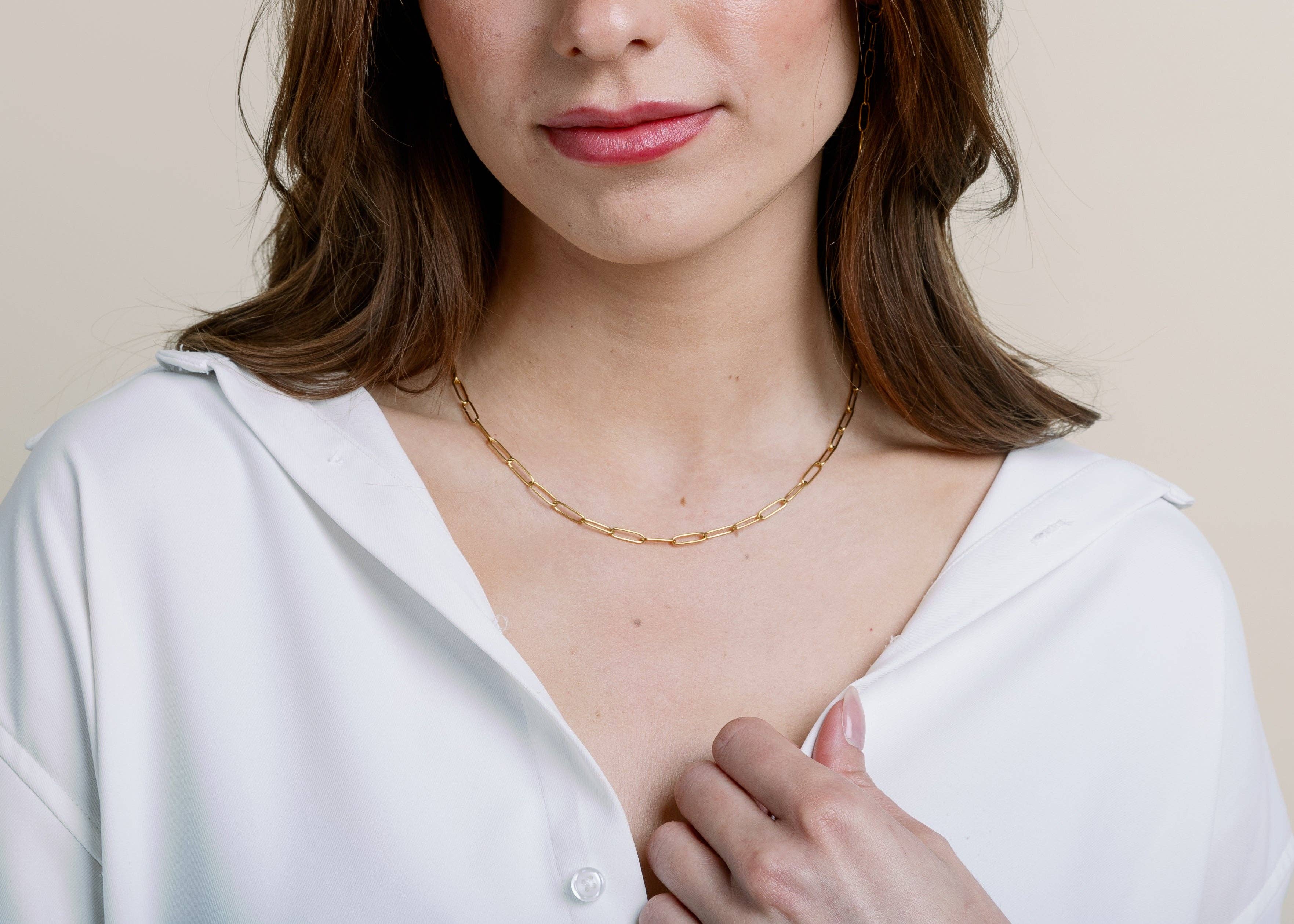 Gold Ava Necklace for wholesale on Faire3