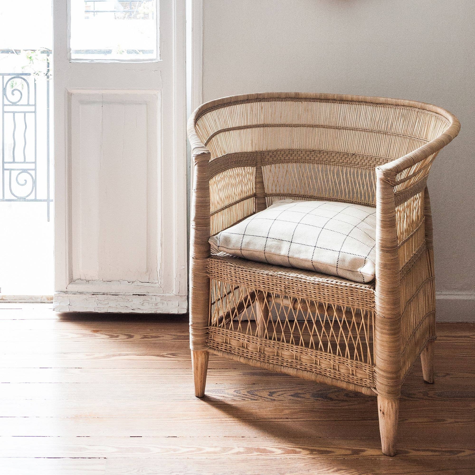 Mbare Home + Gift – wholesale Stol – Malawi rottingfåtölj i naturligt utförande1