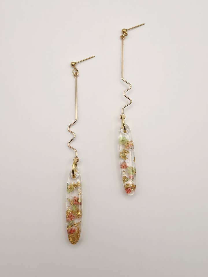 Brincos em Cascata Oval de Morango e Matcha por atacado de CH Design