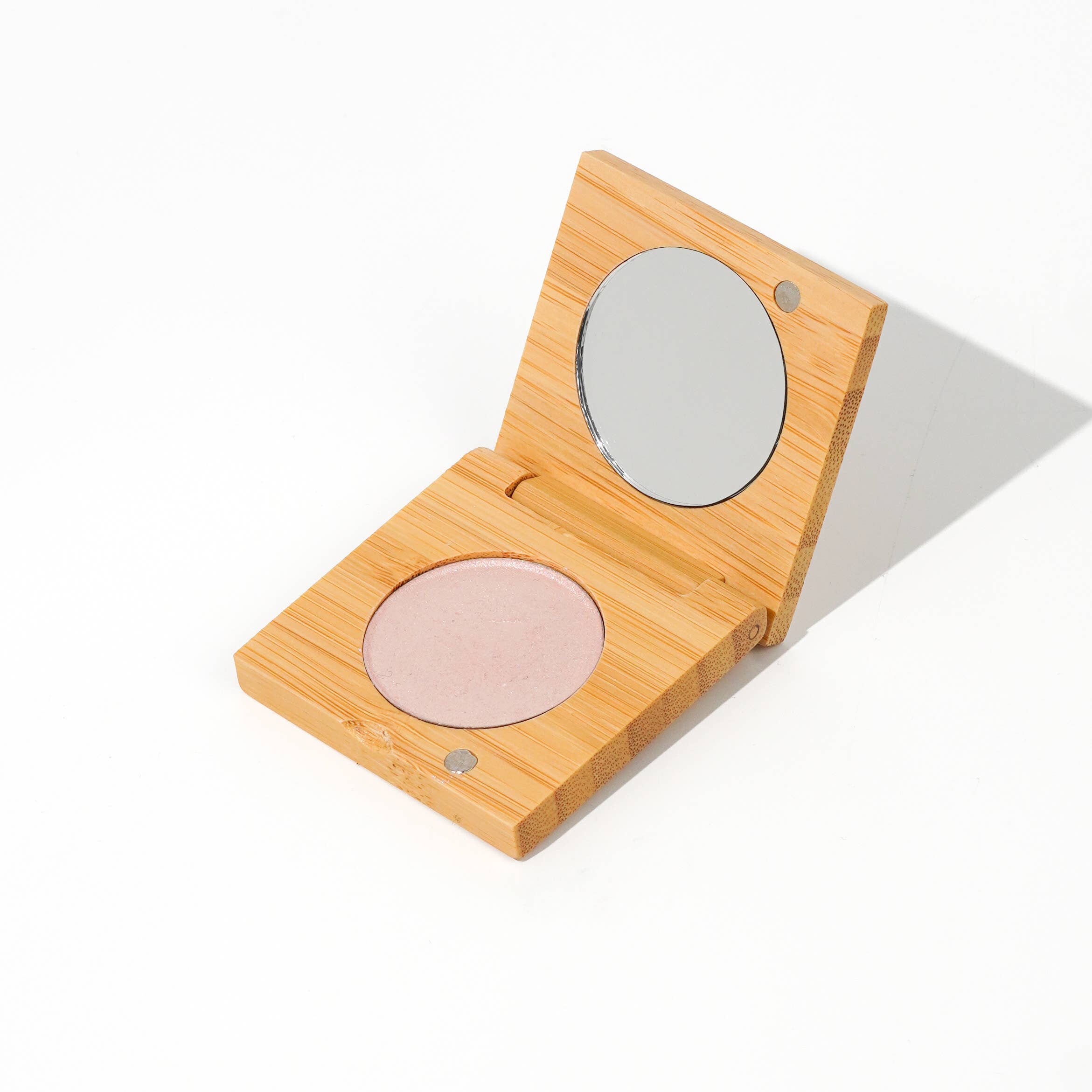 Zerra & Co. - Wholesale Makeup Highlighter - Pressed Mineral Highlighter | Refillable Zero Waste Makeup1