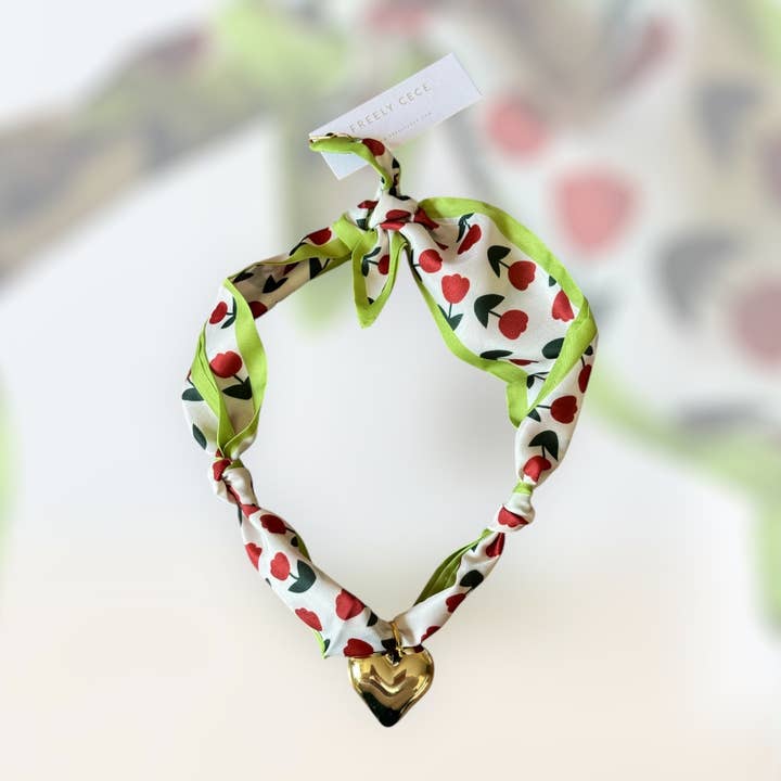 Freely Cece LLC - Wholesale Pendant/Charm Necklace - Trendy Scarf Charm NecklaceÂ
