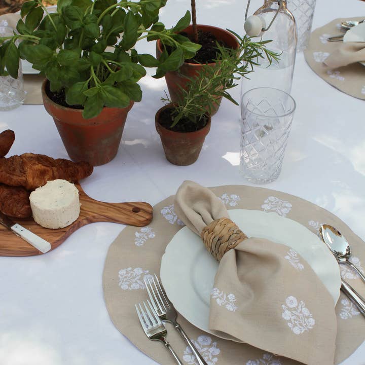 Natural White Embroidered Dinner Napkins in Linen Cotton, Set of Four for wholesale on Faire14