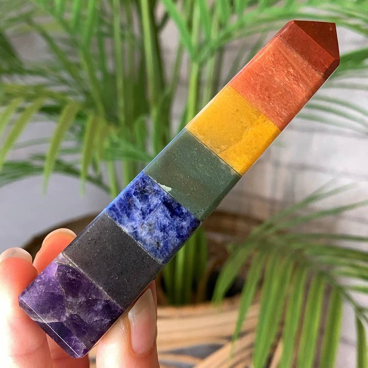 7 Chakra Crystal Obelisk för wholesale av Endless Guidance