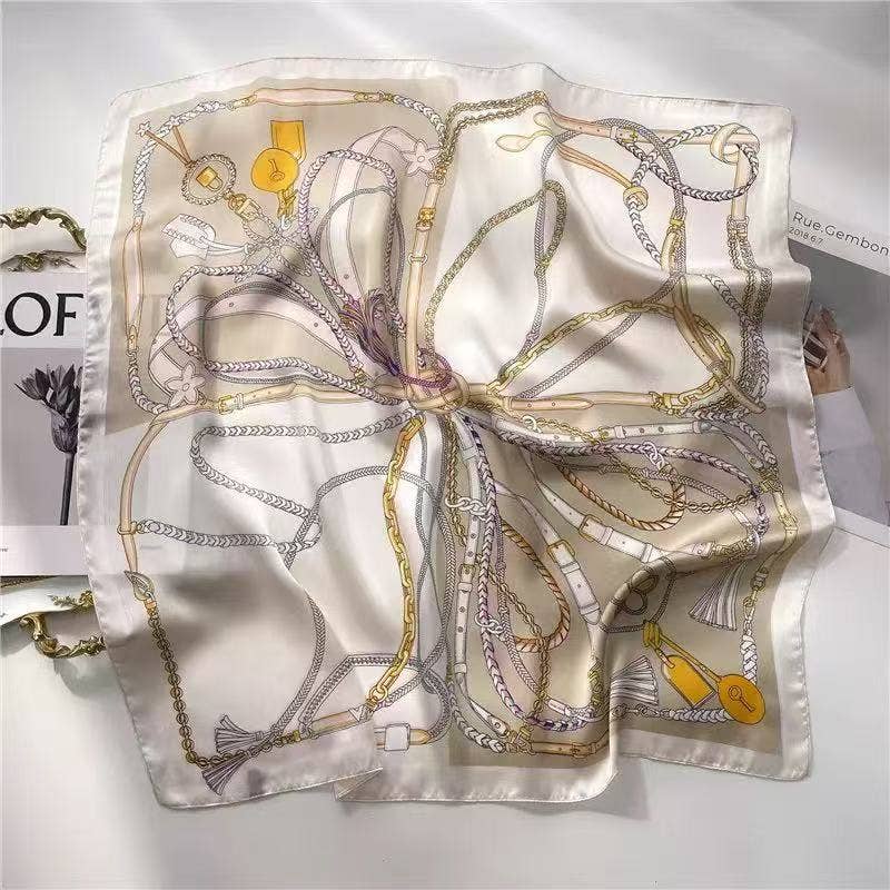 COSMOS – Cachecol - Mulher por atacado – Lenço quadrado equestrian 70x70 cm toque de seda creme acetinado1