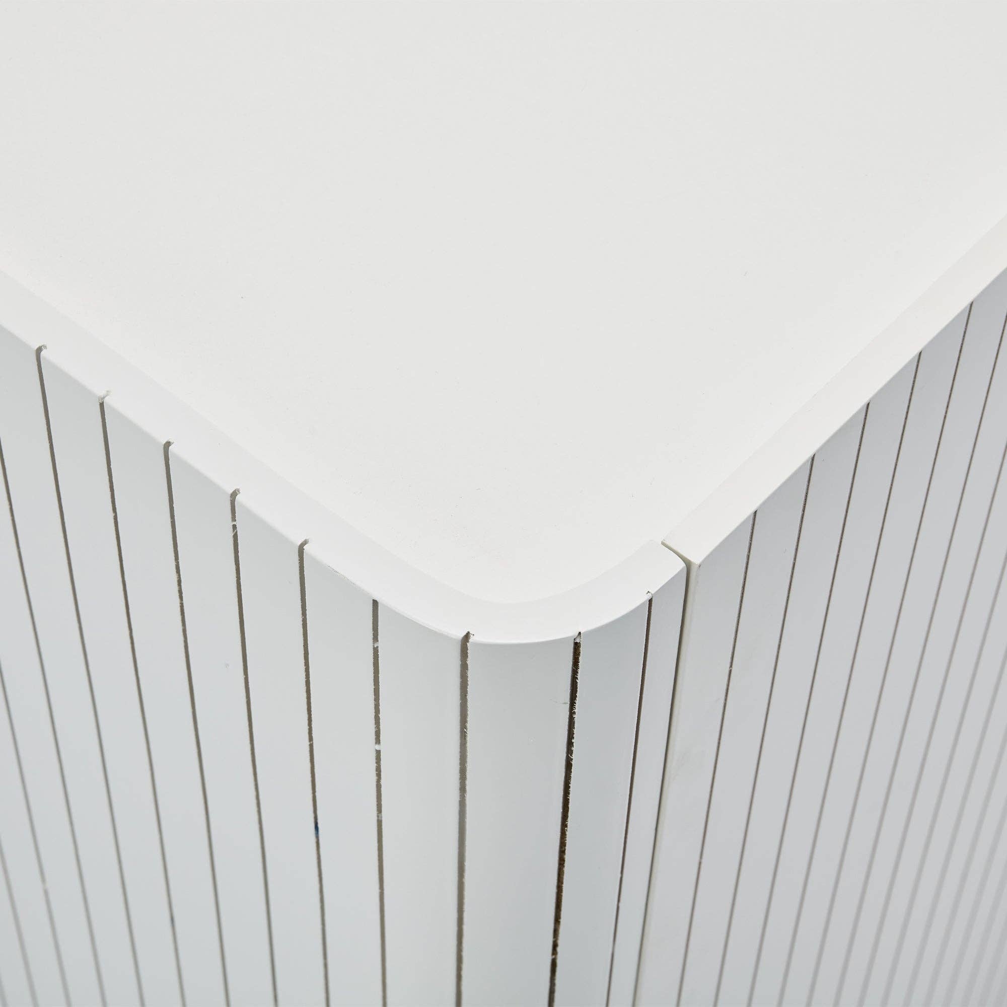 Urban Meuble – Aparador por atacado – Buffet branco elegante 2 portas, 2 gavetas com iluminação LED 150*35*80cm KRAUDREL44