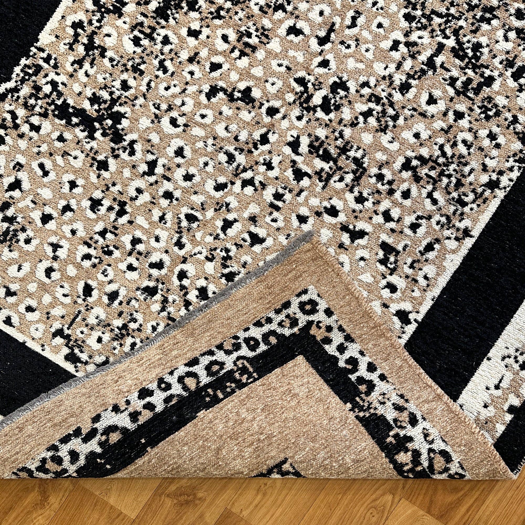 Reversible Leopard Black Beige Washable Area Rugs for wholesale on Faire7