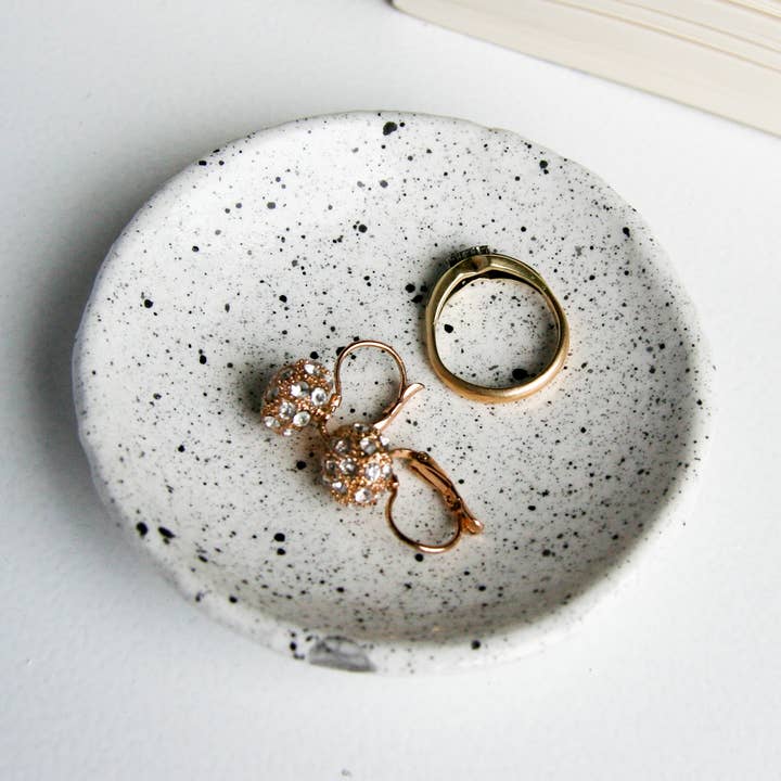 Ringdish smycken maträtt smycken estetiska prydnadssak för wholesale av LUTUM Creations