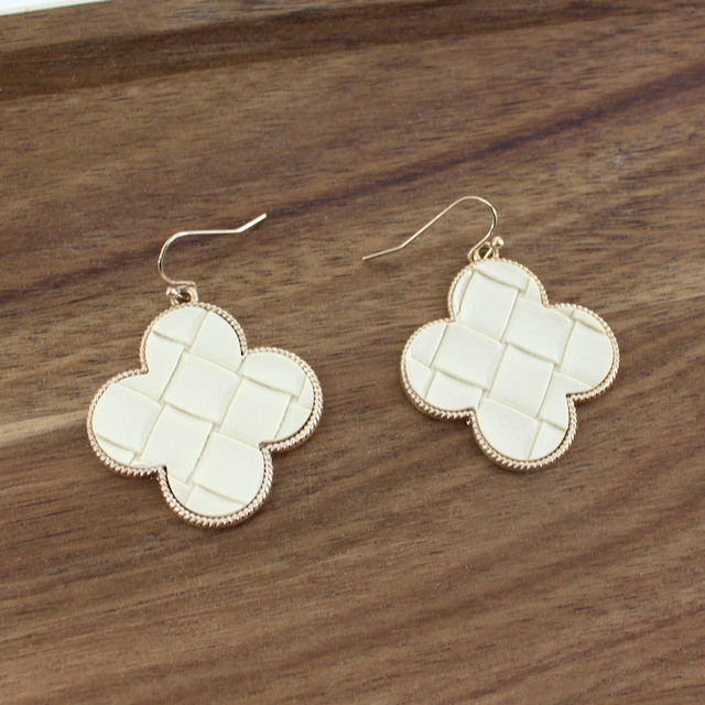 Pretty Persuasions - Wholesale Dangle Earrings - E23157 Faux Leather Clover-Shape Earrings4