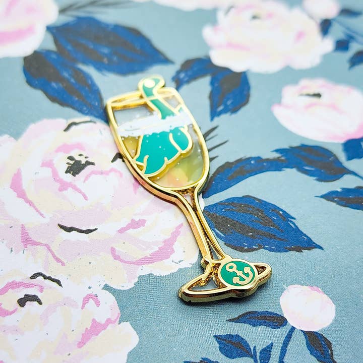 Toku Arts - Wholesale Lapel Pin/Button - Champ-agne Enamel Pin2