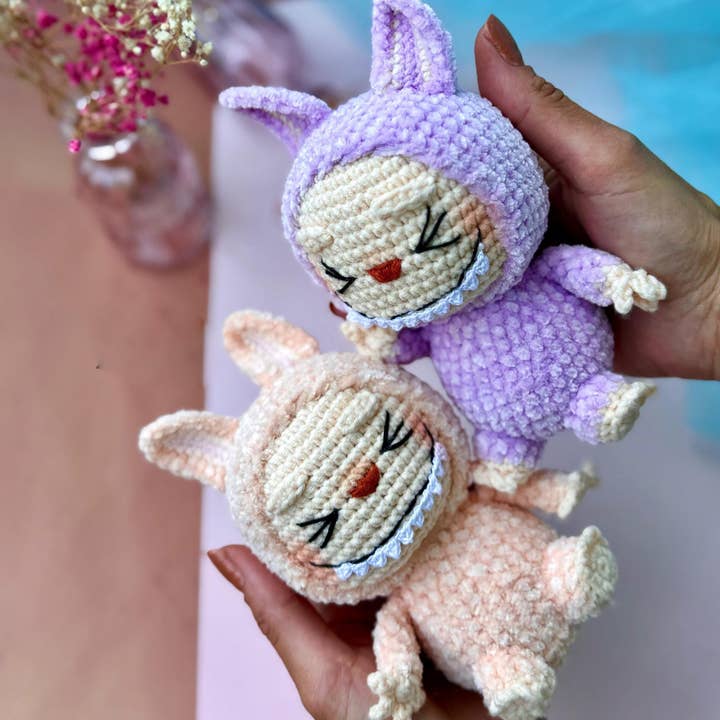 TOMOPOD LLC - Wholesale Christmas decoration - Cute Bunny Crochet, Handmade Smiling Monster Bunny Decor6