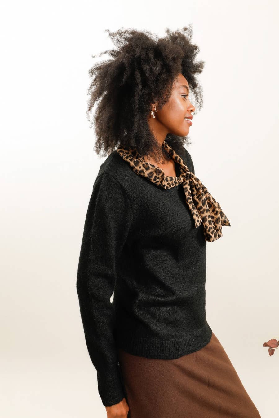 DIX-ONZE - Wholesale Knit Sweater - Women's - Classic Fuzzy Knit Sweater – The Chic Essential2