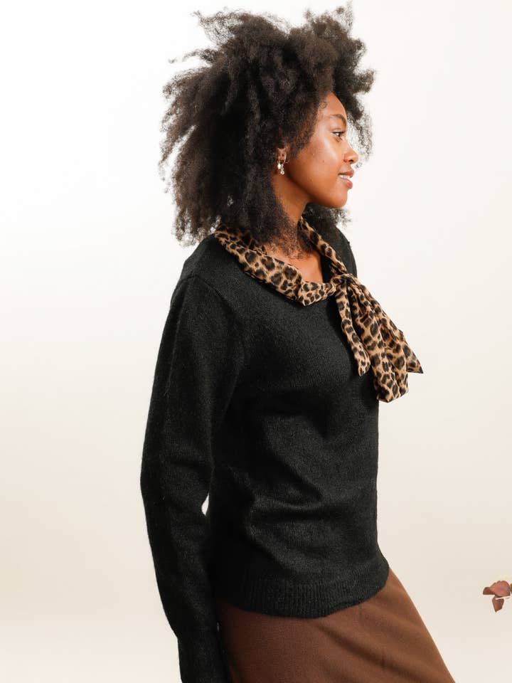 DIX-ONZE - Wholesale Knit Sweater - Women's - Classic Fuzzy Knit Sweater – The Chic Essential2