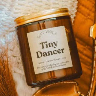 Kleine Danseres voor wholesale door Shy Wolf Candles